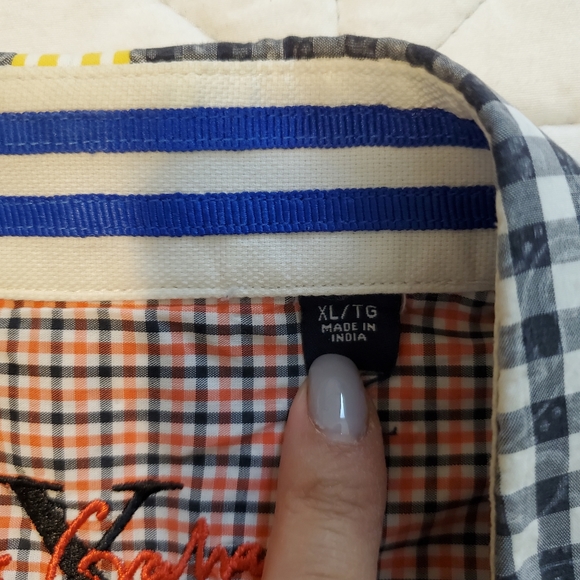 Robert Graham Gingham Paisley Water Print Button down! Size XL. - Picture 8 of 8